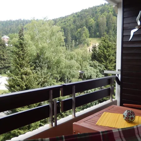 Apartamento Auszeit-mit-pool-studio-35-qm-sehr-zentral-gelegen *